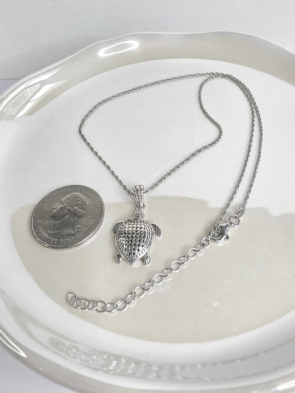 ATI Solid Sterling Silver Turtle Pendant Necklace - Picture 8 of 8